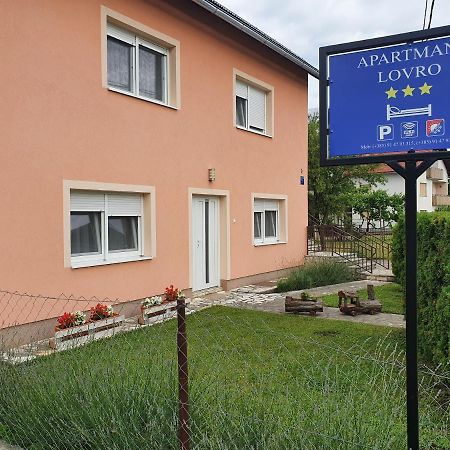 Apartmani Lovro Ogulin Exteriör bild