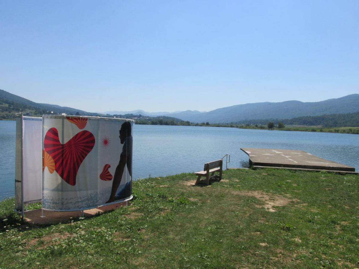 Apartmani Lovro Ogulin Exteriör bild