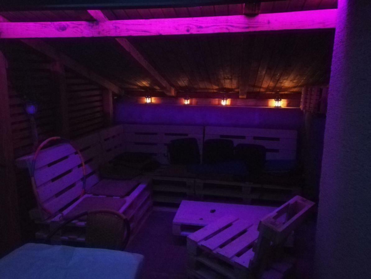 Apartmani Lovro Ogulin Exteriör bild